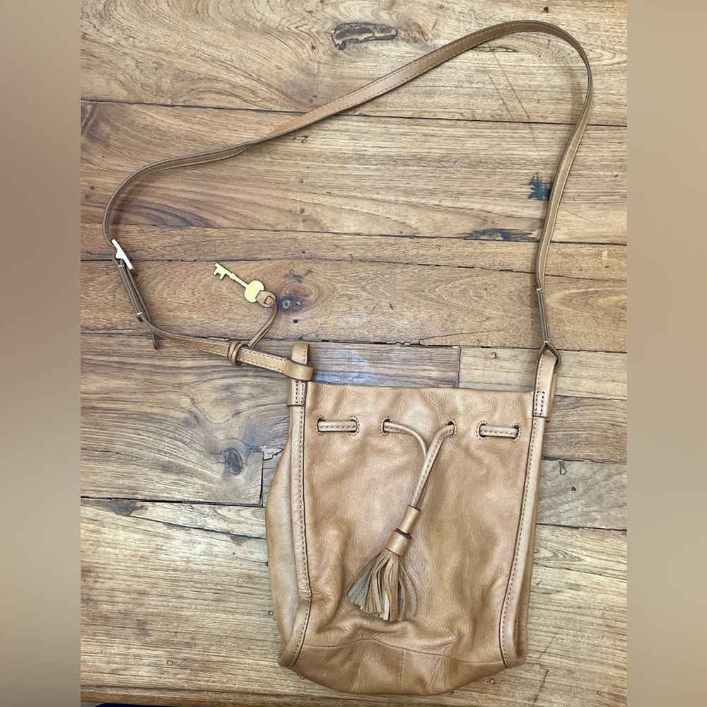 Fossil Crossbody - Picture 4 of 7